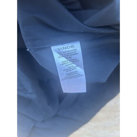 Vince Navy Solid Long Sleeve Button Down Size Medium - Picture 3 of 4